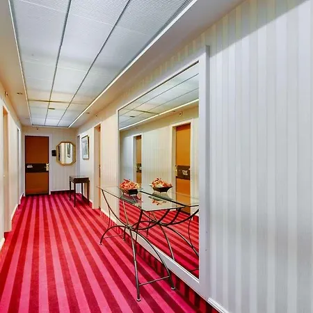 מלון Brit Privilege Le Royal - Centre Gare 3*