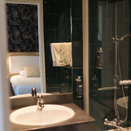 호텔 Brit Privilege Le Royal - Centre Gare 3*