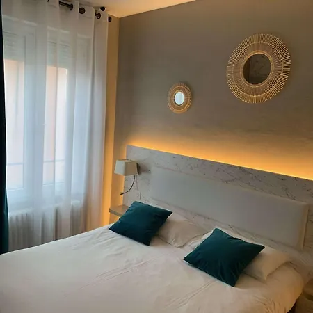 Brit Privilege Le Royal - Centre Gare 3*