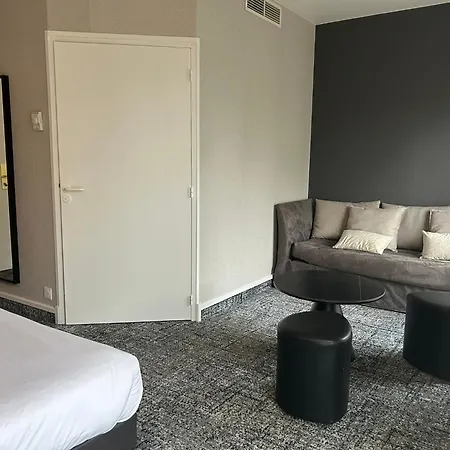 Brit Privilege Le Royal - Centre Gare 3* Τρουά