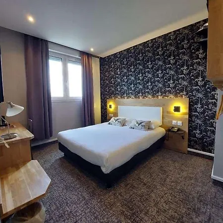 Brit Privilege Le Royal - Centre Gare 3* 트루아