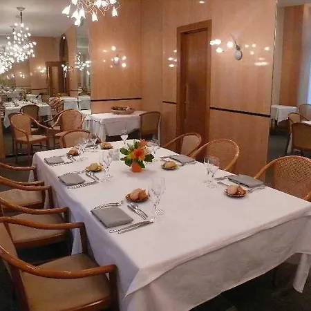 Brit Privilege Le Royal - Centre Gare 3*