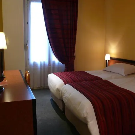 Brit Privilege Le Royal - Centre Gare 3* 트루아