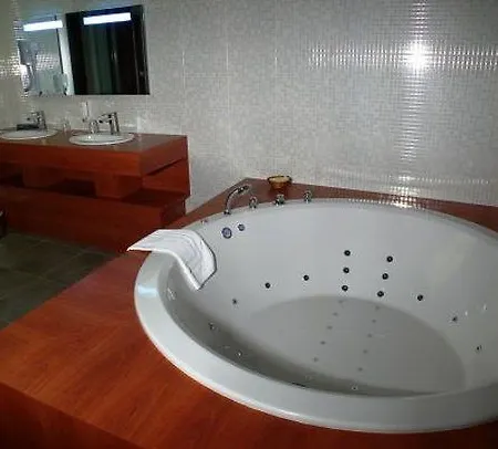 Brit Privilege Le Royal - Centre Gare 3*