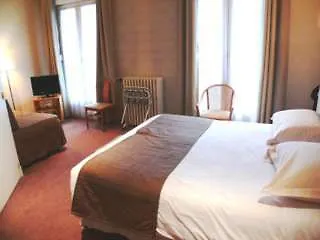 Brit Privilege Le Royal - Centre Gare 3*