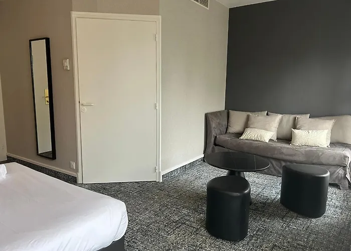 Brit Privilege Le Royal - Centre Gare 3* Troyes