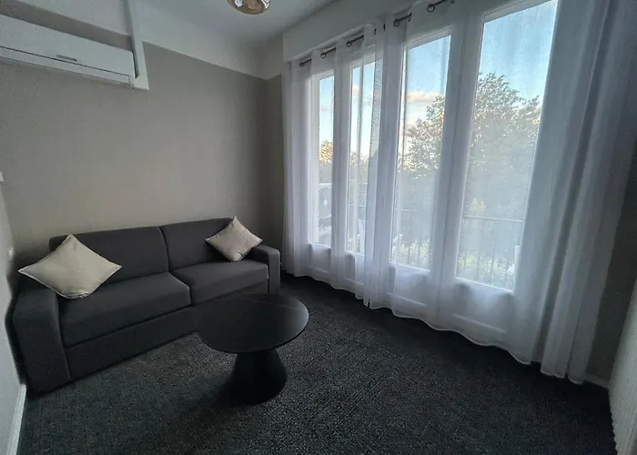 Ξενοδοχείο Brit Privilege Le Royal - Centre Gare 3*