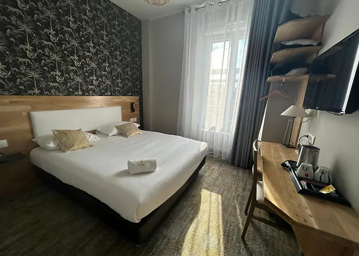 Brit Privilege Le Royal - Centre Gare Hotel Troyes