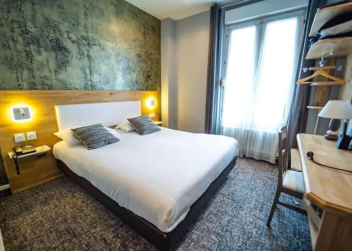 호텔 Brit Privilege Le Royal - Centre Gare 3*