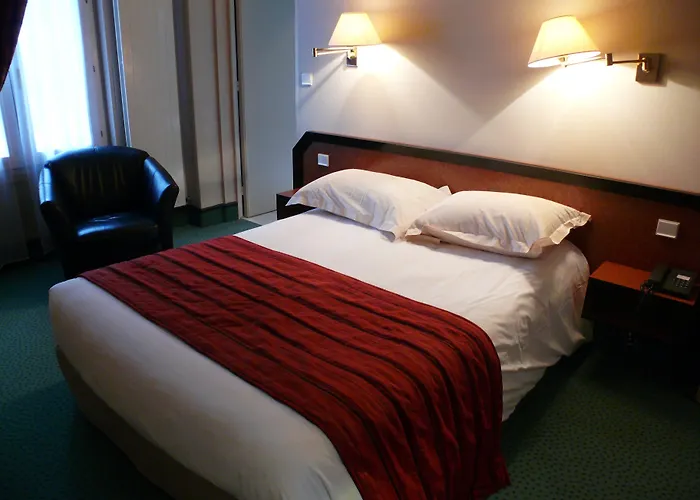 Brit Privilege Le Royal - Centre Gare Troyes