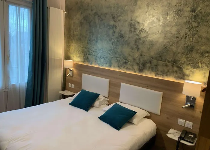 Brit Privilege Le Royal - Centre Gare 3*