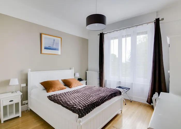 Brit Privilege Le Royal - Centre Gare Hotel 3*