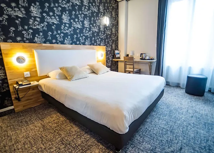 Brit Privilege Le Royal - Centre Gare Hotel 3*