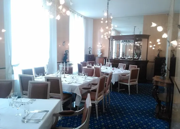 Brit Privilege Le Royal - Centre Gare 3* Τρουά